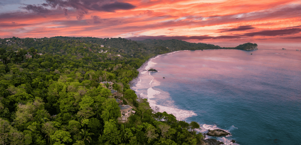 Best Costa Rica Beaches for Couples, Families & Wildlife Lovers